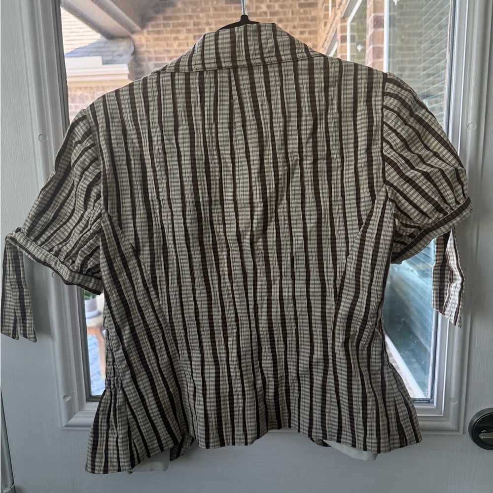 Women's Brown and Cream Striped Short-Sleeve Peplum Blouse - Picture 5 of 8
